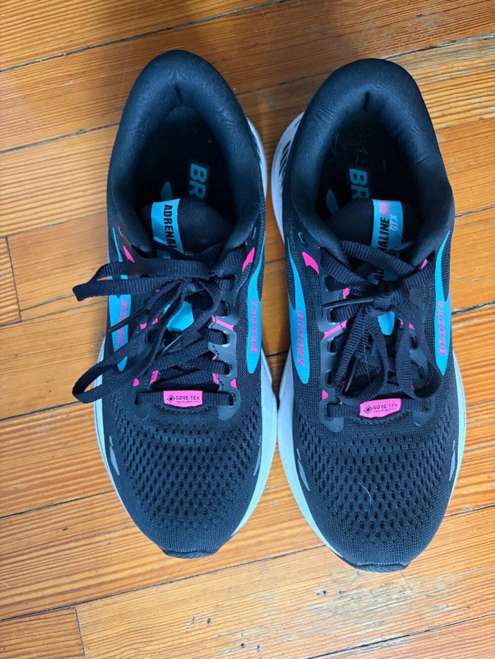 Brooks Adrenaline 23 GTS - size 8